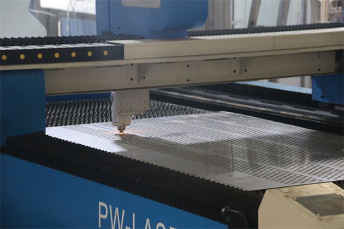 輸送機(jī)鏈板多少錢廠家供應(yīng) 力能熱工機(jī)械邀您來電